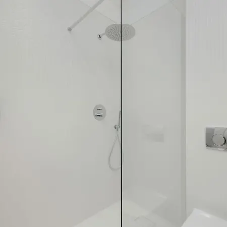 Superior Vacation With Private Parking * Rewal