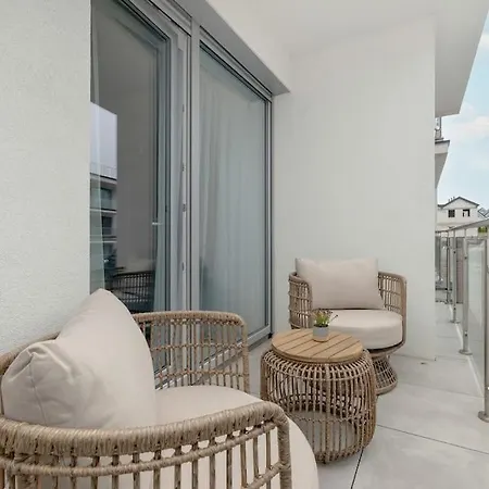 Superior Vacation With Private Parking Rewal