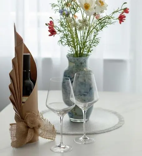 Superior Vacation With Private Parking アパート レバル