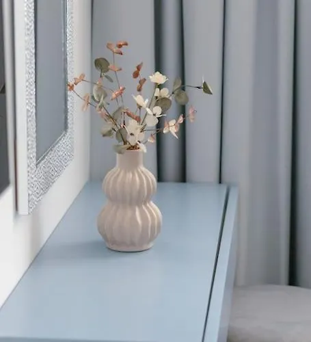 Superior Vacation With Private Parking * レバル