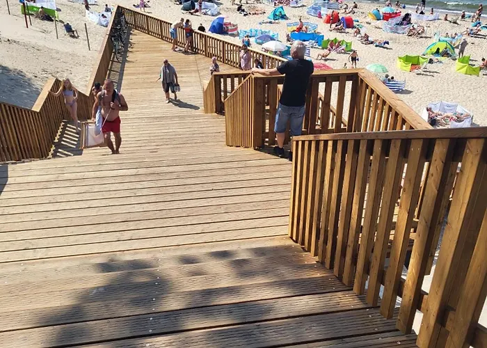 アパート Superior Vacation With Private Parking レバル